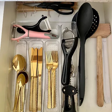 아파트 Downtown Harmony Chill Place 바르나